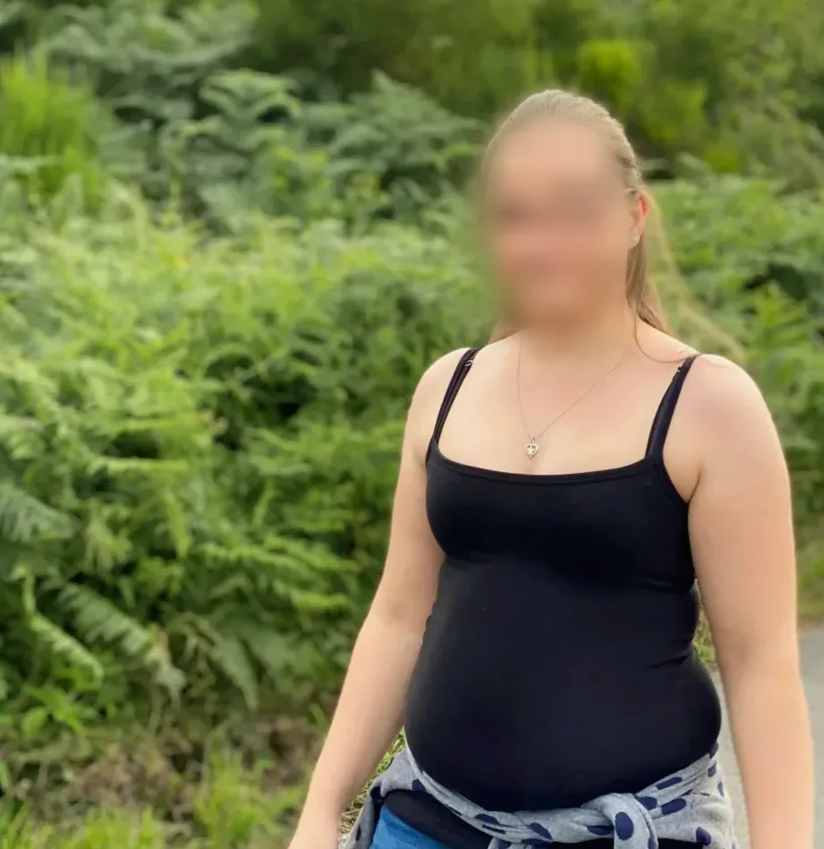 Aya, 33
