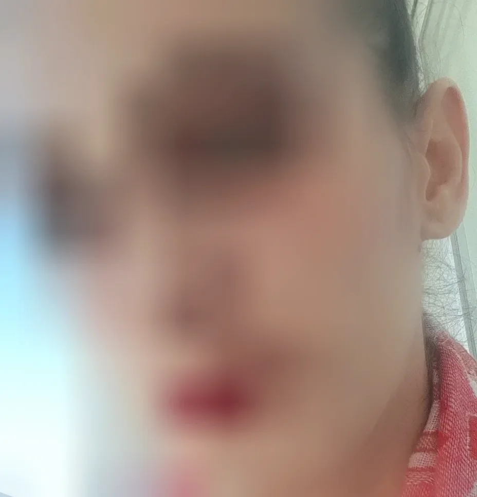 Isabella, 37