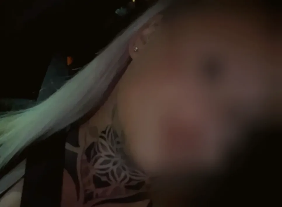 Karla, 32