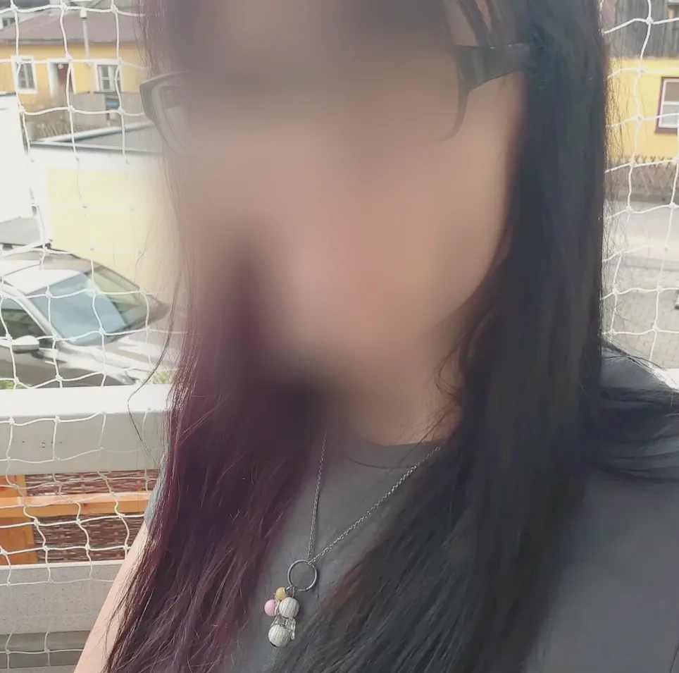 Sofia, 37